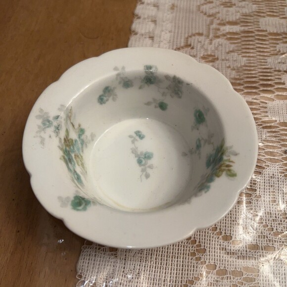 Limoges France 4" Custard Bowl ramekin dessert bowl Blue Roses Vintage - Picture 1 of 4